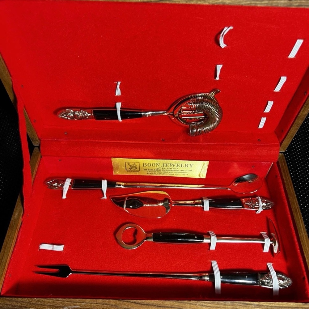 Vintage Boone Jewelry Black and Silver Bar Tool Set ~ Thailand ~